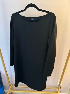 GAP Black Midi Shift Dress with Long Sleeves